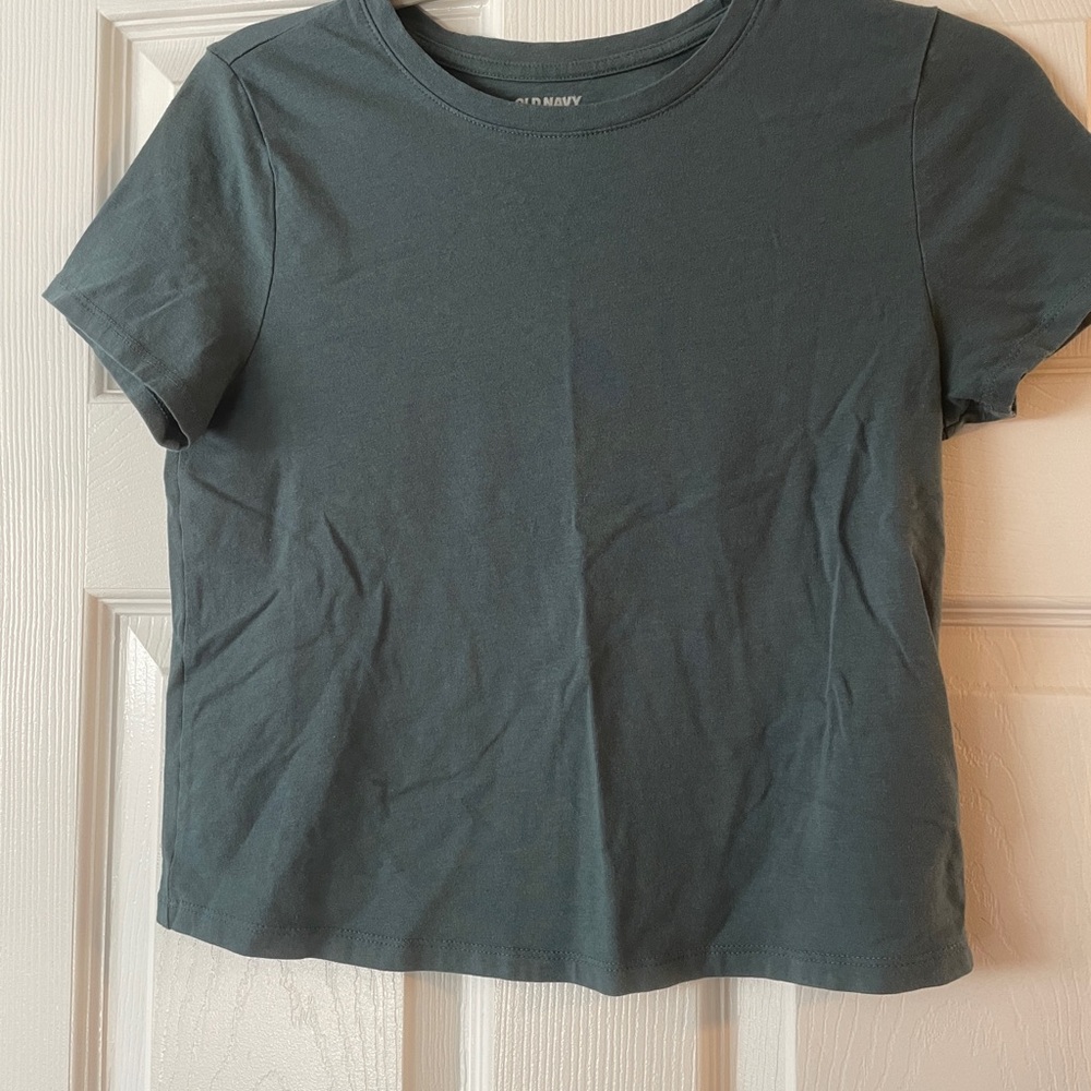 Old Navy Women's Short Sleeve Crop Tee in Dark Green